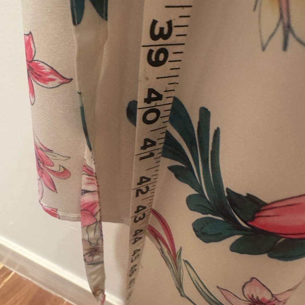 NYMPH Floral Print Dress - Cream/Pink.
Removable belt. Size L. (Fits like a 10) - Picture 14 of 15